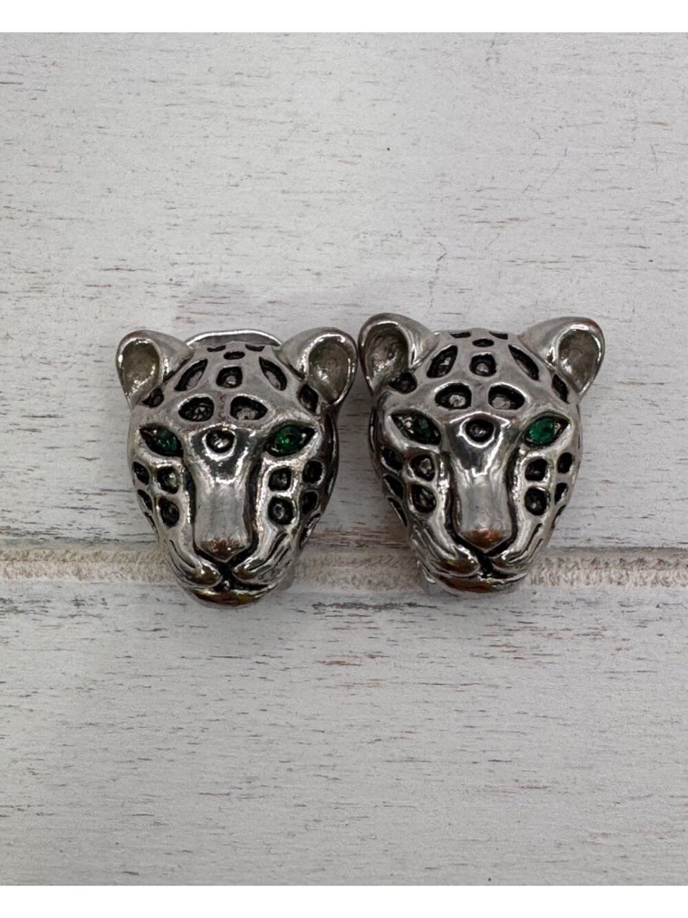 Vintage Leopard Head Clip On Earrings Silver Tone Green Eyes Statement